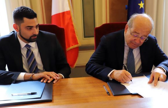 A GRUGLIASCO IN ARRIVO 5 CARABINIERI IN PIÙ -  SOTTOSCRITTO ANCHE IL CONTRATTO IN PREFETTURA PER GLI ALLOGGI DEL COMUNE IN COMODATO GRATUITO AI CARABINIERI